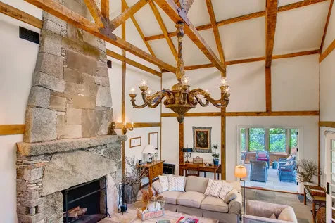 5 Stillpoint Meadows Road West Tisbury MA 02575