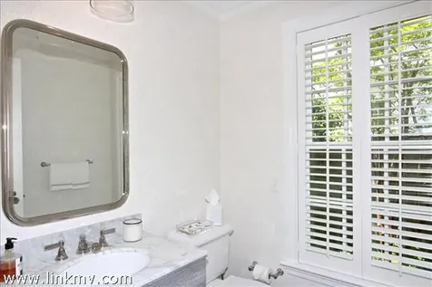 10 Norton Street Edgartown MA 02539