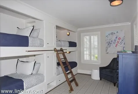 10 Norton Street Edgartown MA 02539