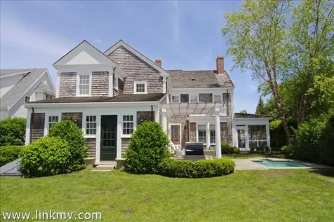 10 Norton Street Edgartown MA 02539