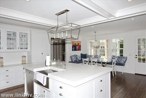 10 Norton Street Edgartown MA 02539