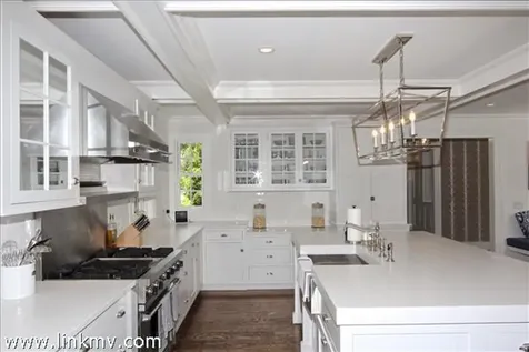 10 Norton Street Edgartown MA 02539