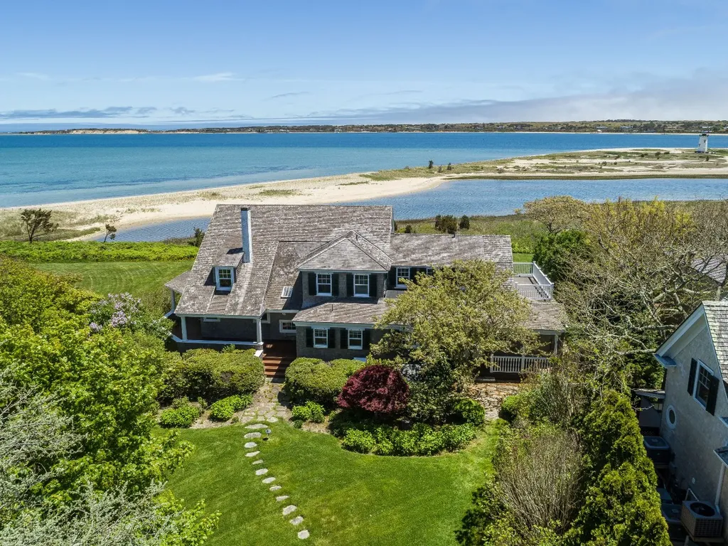 7 Starbuck Neck Road Edgartown MA 02539