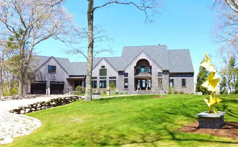 645 Lamberts Cove Road Vineyard Haven MA 02568