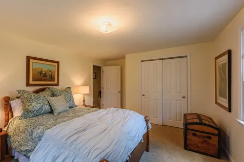 21 Vickers Street Edgartown MA 02539