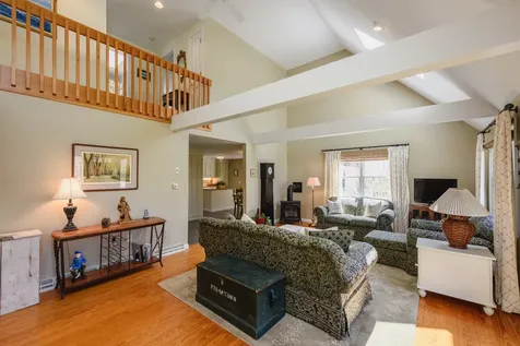 21 Vickers Street Edgartown MA 02539
