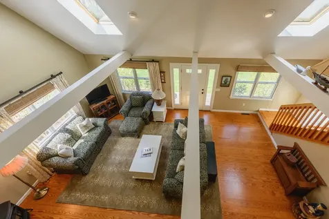 21 Vickers Street Edgartown MA 02539