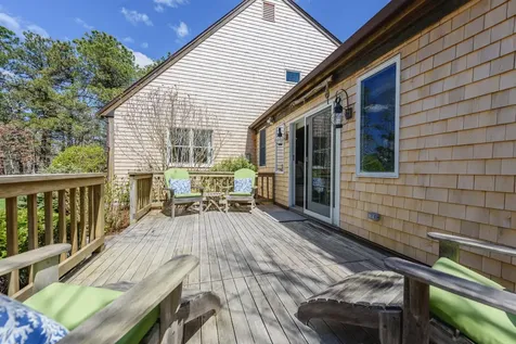 21 Vickers Street Edgartown MA 02539