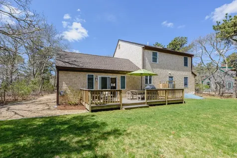 21 Vickers Street Edgartown MA 02539