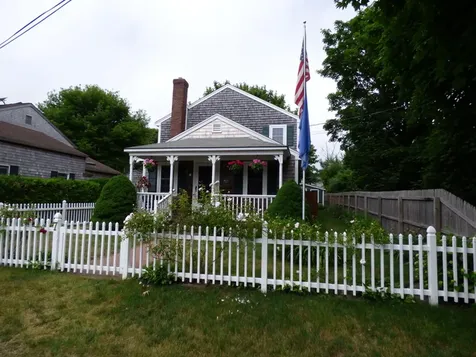7 Goode Street Oak Bluffs MA 02557