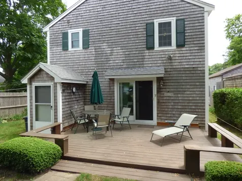 7 Goode Street Oak Bluffs MA 02557