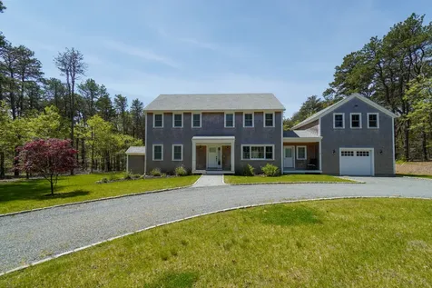 3 Sengekontacket Road Oak Bluffs MA 02557