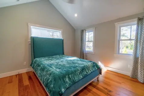 3 Sengekontacket Road Oak Bluffs MA 02557