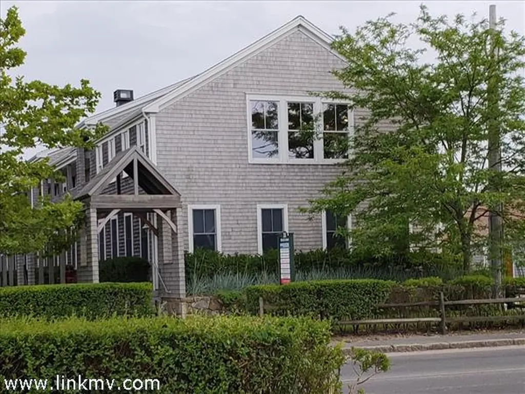31 Beach Road Vineyard Haven MA 02568