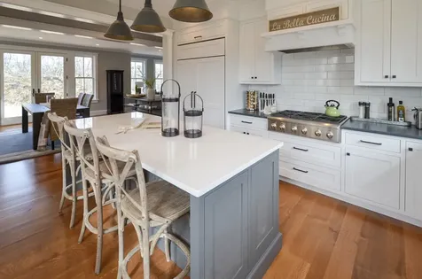 24 Paddock Road Oak Bluffs MA 02557
