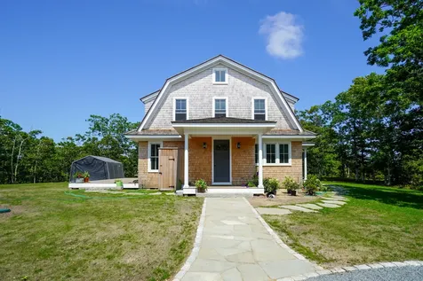 24 Paddock Road Oak Bluffs MA 02557