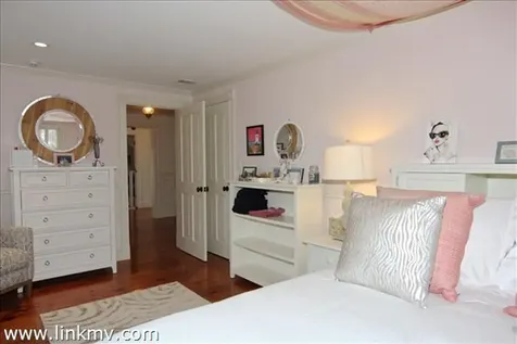 115 South Summer Street Edgartown MA 02539