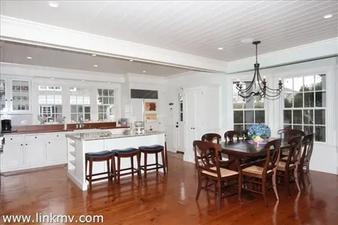 115 South Summer Street Edgartown MA 02539