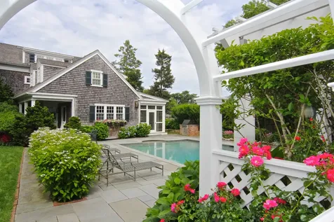115 South Summer Street Edgartown MA 02539