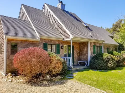 25 Old Dunhams Corner Way Edgartown MA 02539