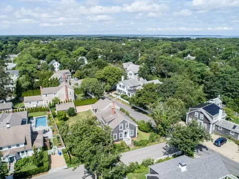 12 Green Avenue Edgartown MA 02539