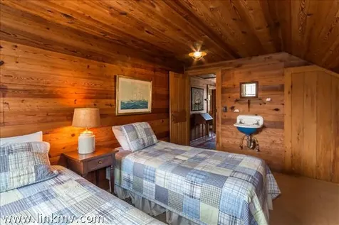 12 Green Avenue Edgartown MA 02539