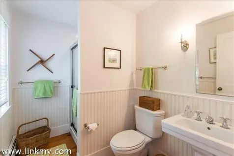 12 Green Avenue Edgartown MA 02539