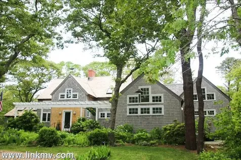 169 Cuttyhunk Avenue Vineyard Haven MA 02575