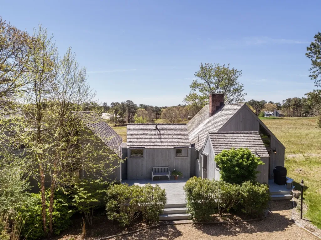 42 Waterview Road Oak Bluffs MA 02557
