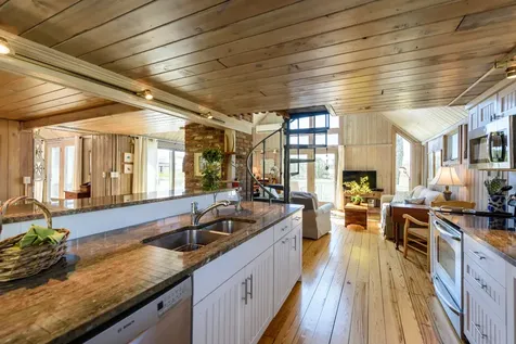 42 Waterview Road Oak Bluffs MA 02557