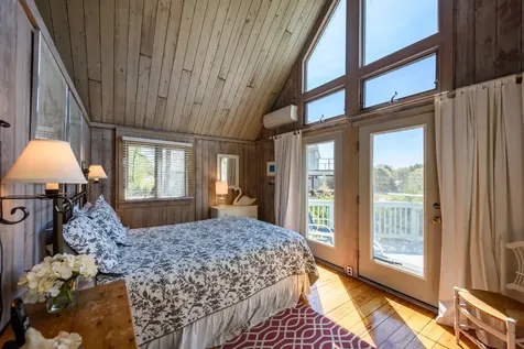 42 Waterview Road Oak Bluffs MA 02557