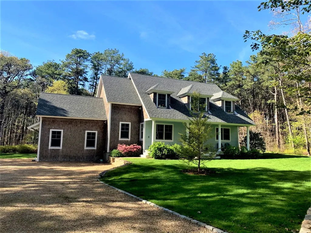 14 Sandpiper Lane Vineyard Haven MA 02568