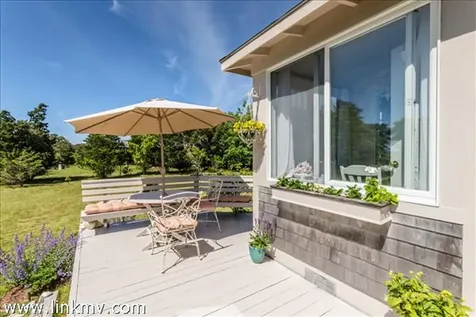 77 Washque Avenue Edgartown MA 02539