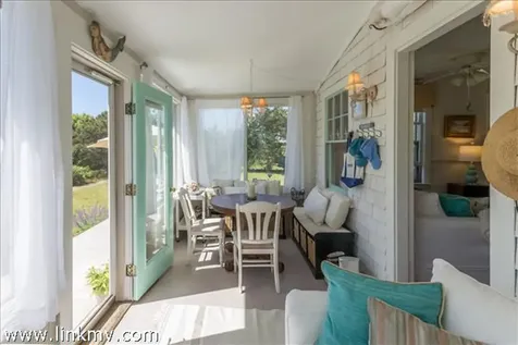 77 Washque Avenue Edgartown MA 02539