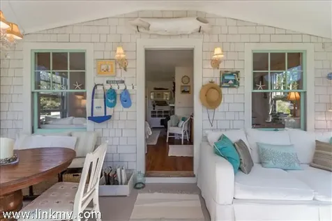 77 Washque Avenue Edgartown MA 02539