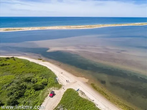 77 Washque Avenue Edgartown MA 02539