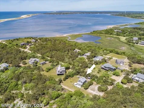 77 Washque Avenue Edgartown MA 02539