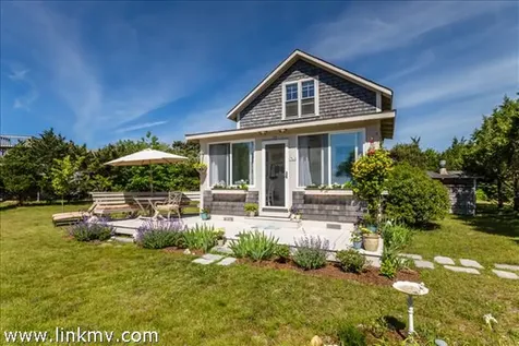 77 Washque Avenue Edgartown MA 02539