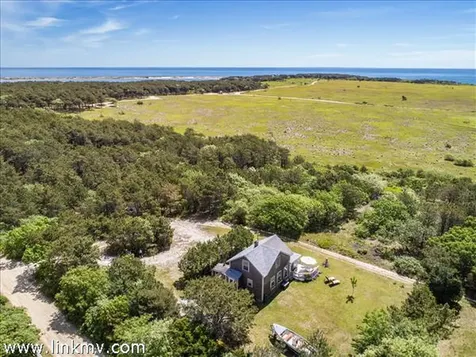 77 Washque Avenue Edgartown MA 02539