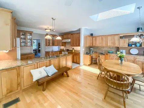 100 Pond Road West Tisbury MA 02575