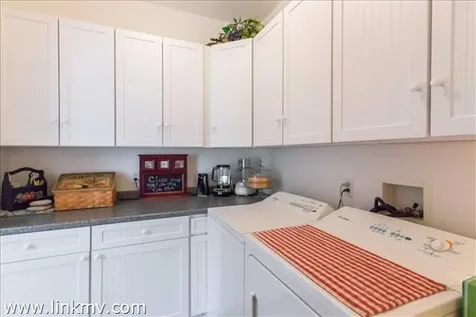 100 Pond Road West Tisbury MA 02575