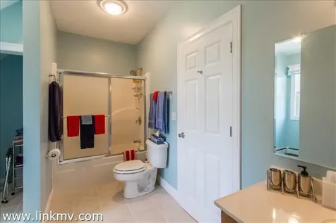 100 Pond Road West Tisbury MA 02575