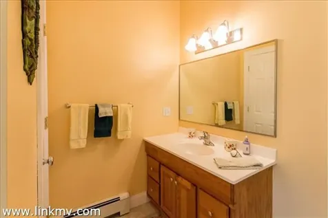 100 Pond Road West Tisbury MA 02575