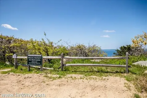 4 Windy Way West Tisbury MA 02575