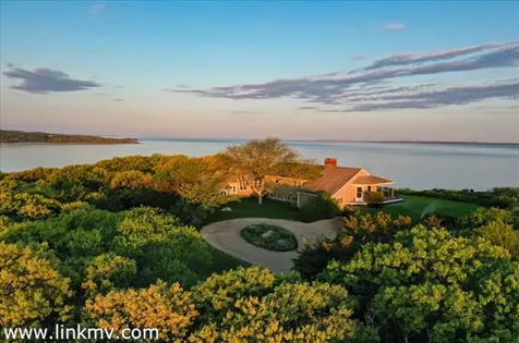 4 Windy Way West Tisbury MA 02575