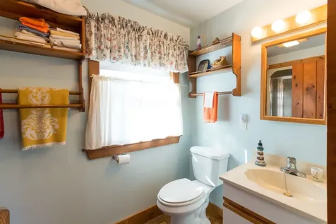 10 Sampson Avenue Edgartown MA 02539