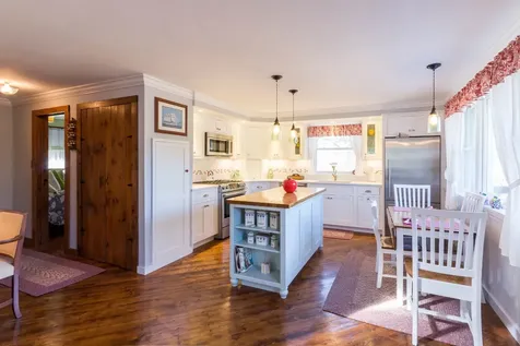 10 Sampson Avenue Edgartown MA 02539