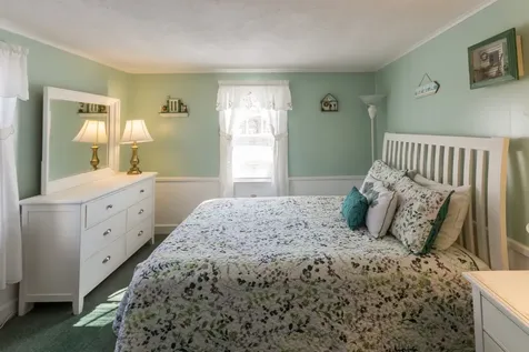 20 Peases Point Way Edgartown MA 02539