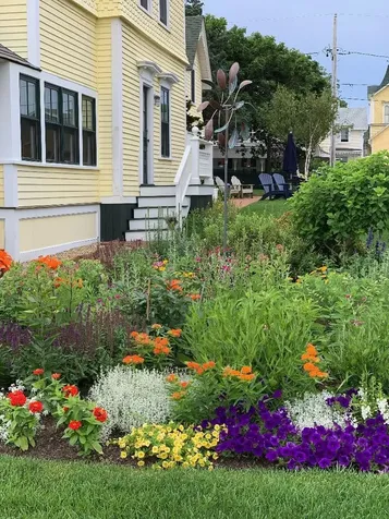 89 Ocean Avenue Oak Bluffs MA 02557