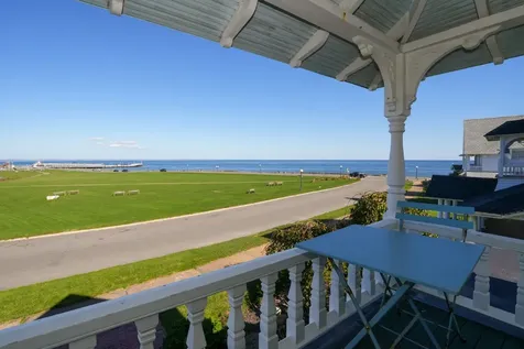 89 Ocean Avenue Oak Bluffs MA 02557